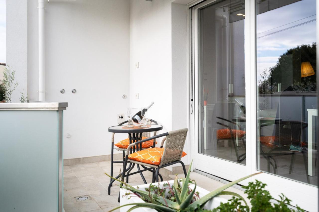 Appartement Louxory Accomodation Cagliari Extérieur photo
